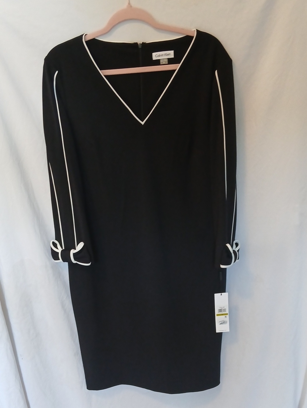 Calvin Klein Black Midi V-Neck Shift Dress with White Piping